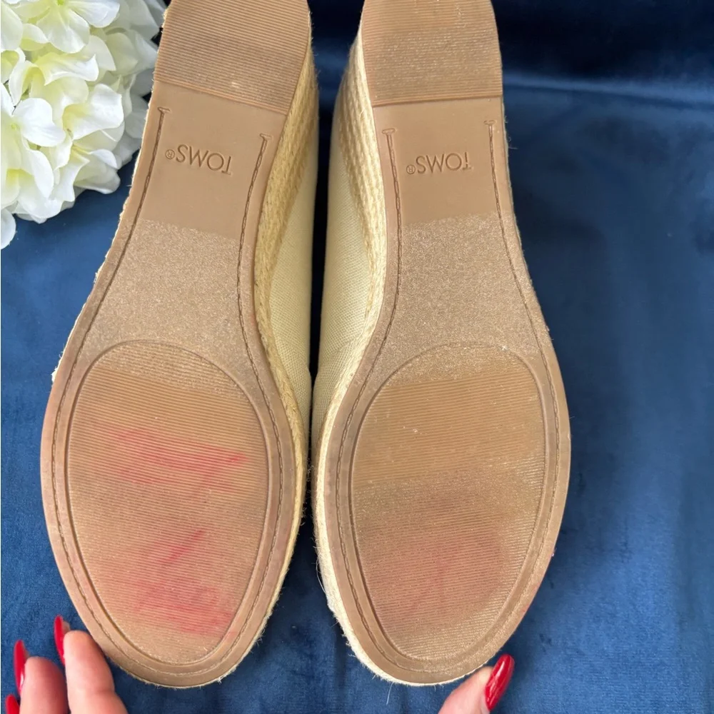 TOMS Cream Canvas Espadrille Wedge Peep Toe Sandal size 8